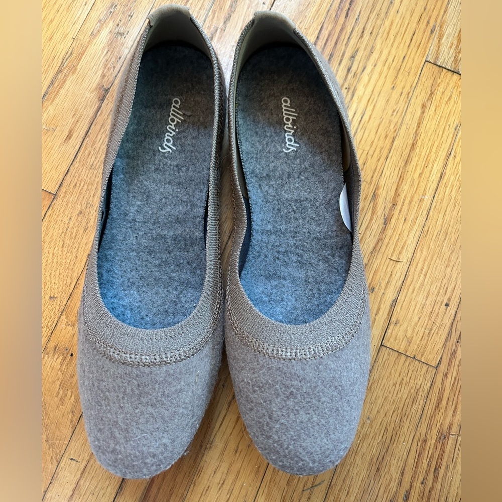 NEW Allbirds Tan Flats Comfortable Slip-On Loafers ballet flats size 8